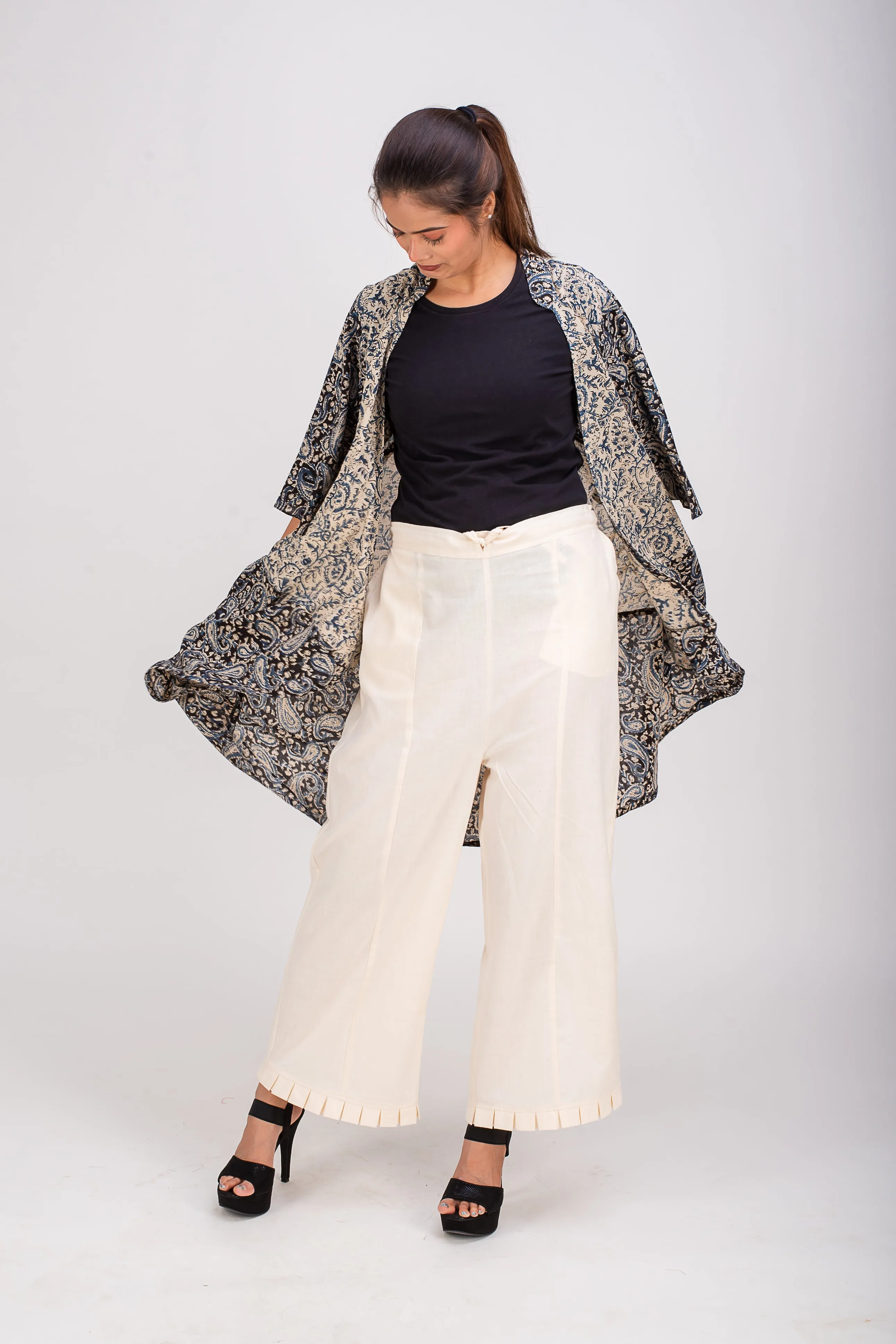 513-153 Whitelotus "Su" Women's coat Kimono