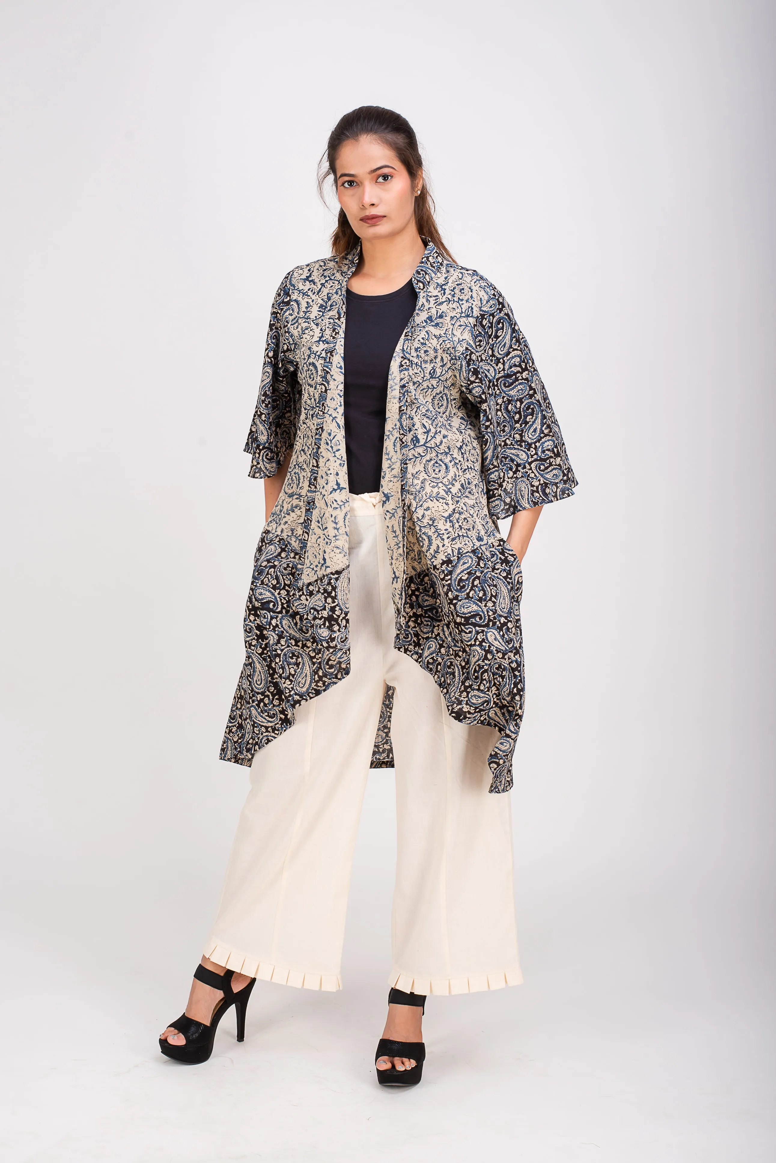 513-153 Whitelotus "Su" Women's coat Kimono