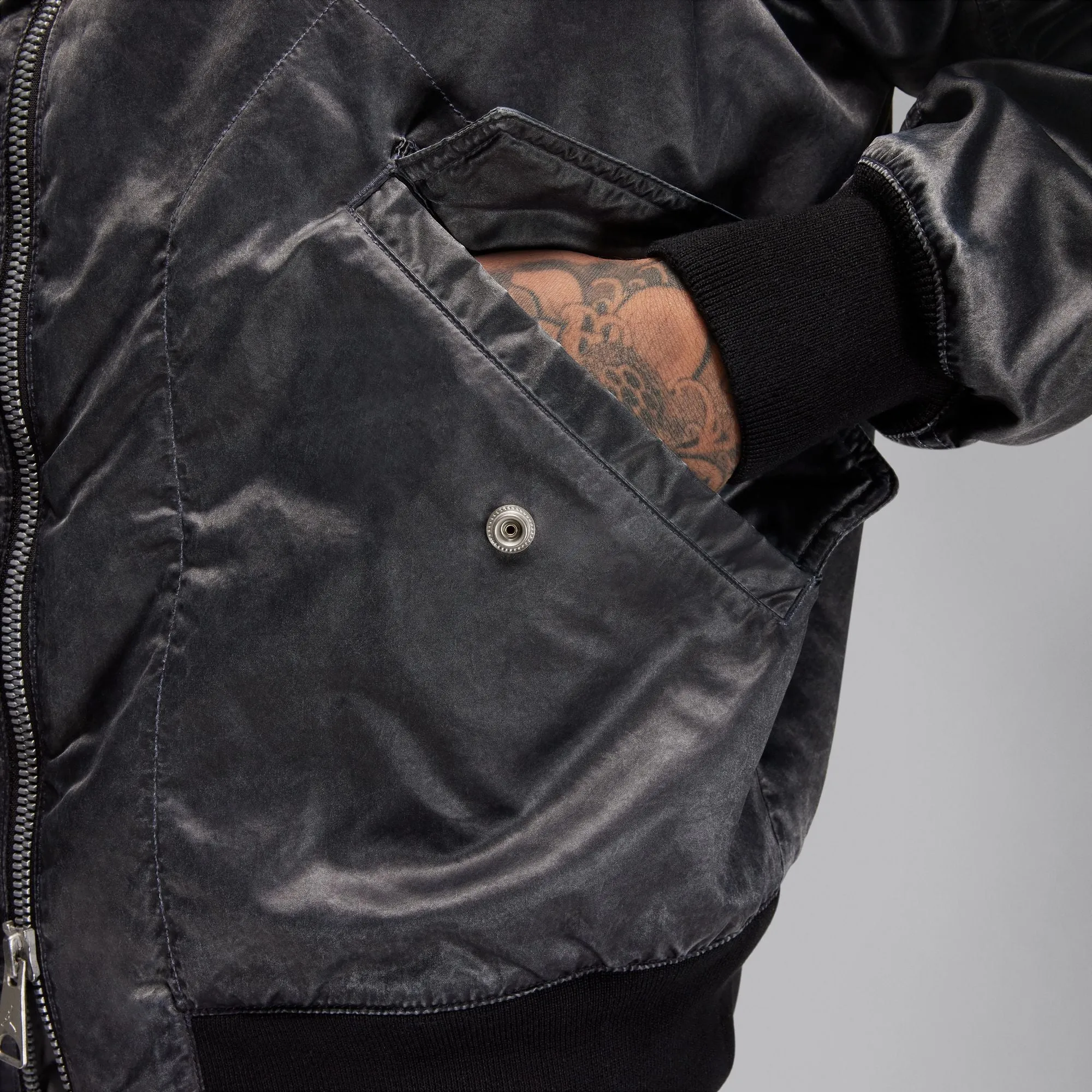 Air Jordan Essentials Washed Renegade Jacket (Black)