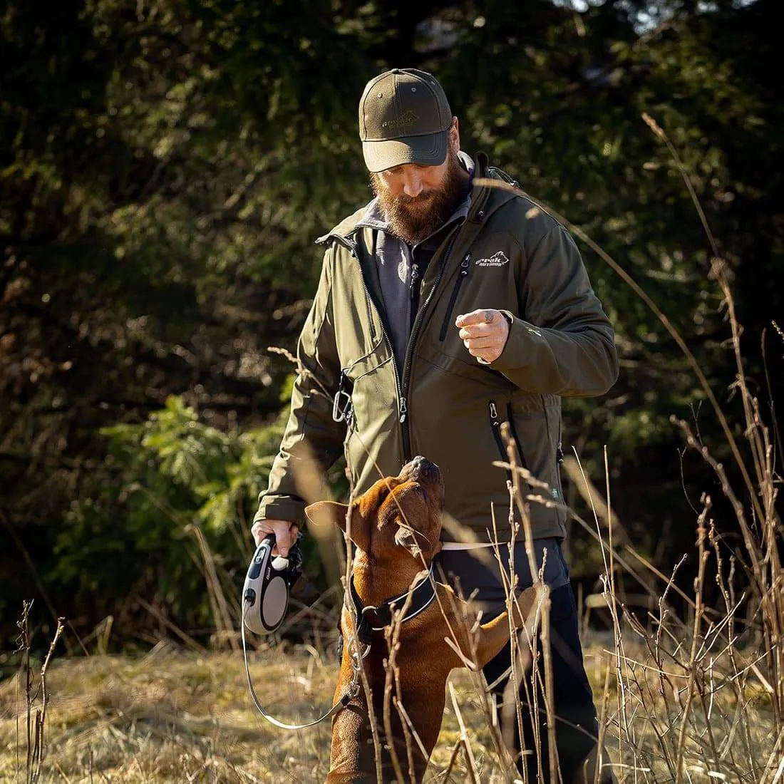 AKKA Men  Softshell Jacket (Olive)