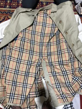 Authentic Burberry Trench coat 10 pec