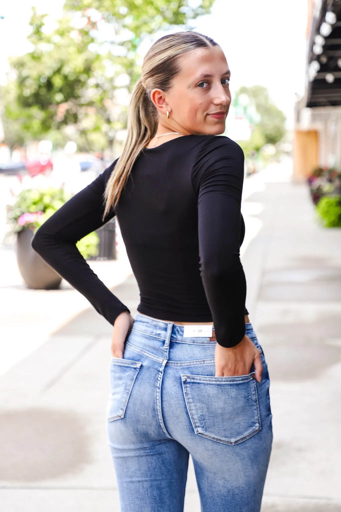 Basic Black Scoop Neck Top